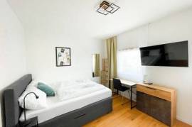 Amazing, bright home in the heart of town
