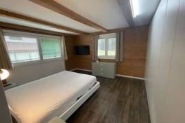 Große helle Wohnung mit Bergblick