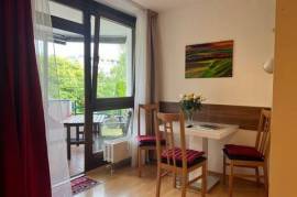 Schöne und gemütliche Wohnung in ruhiger Umgebung mit Terraasse