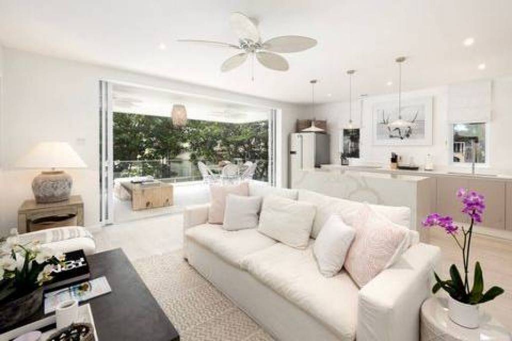 One Queen's Street Apartment No. 4