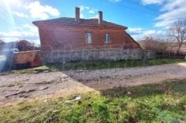 Two-story house with a garden in the village of Lesovo