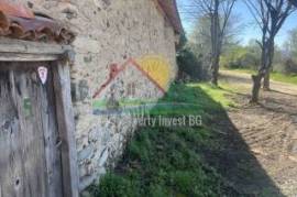 One-storey 140m2 house, new roof, Barn, 1000m2 yard, near Town karlovo, Plovdiv region