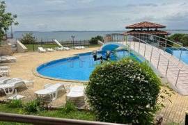 Apartment mit einem Schlafzimmer und Blick auf das Meer und den Pool in Diamond, Sveti Vlas