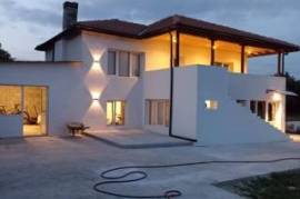 Sale renovated stone house 188 sq. m. built-up area and yard 850 sq. m