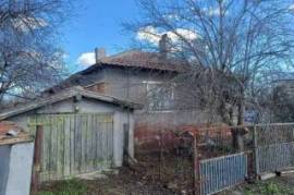 Solid House in Dobrich region in good condition