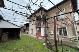 Nice Solid Property for sale in Vratsa
