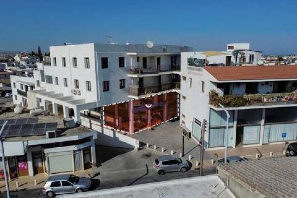 Shop with mezzanine for Sale in Aradippou Area, Larnaca