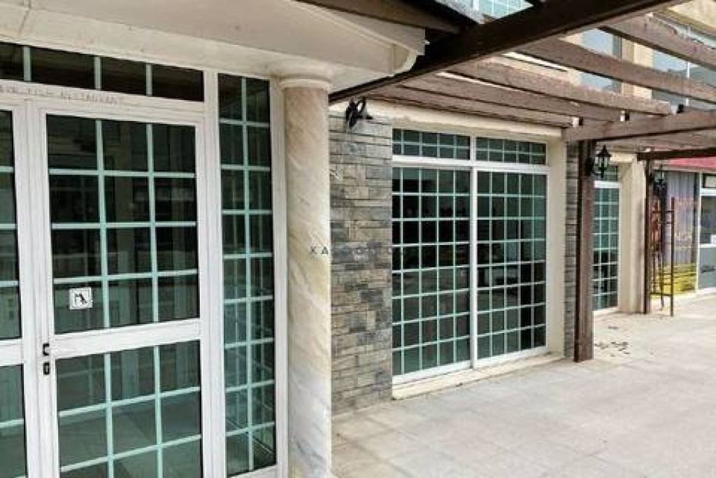 Store for sale in Touristic area of Dekeleia area, Larnaca