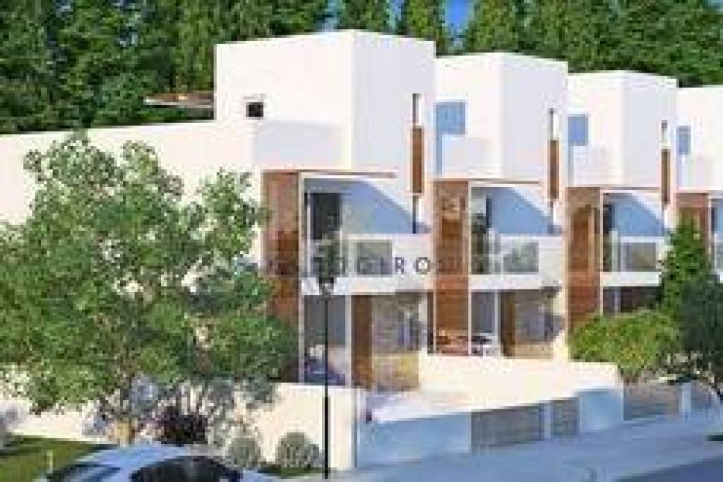 Stylish, Three Bedroom Maisonette for sale in Kato Paphos