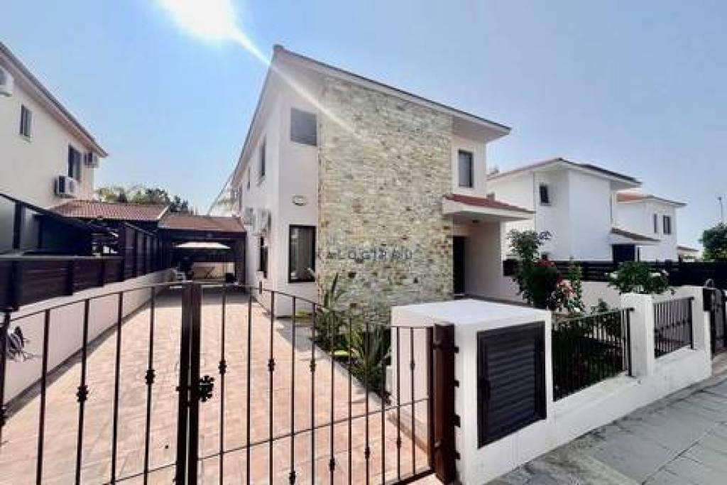Detached, Three-bedroom House in Aradippou area, Larnaca