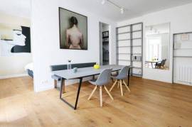 923 | Timeless, modern one bedroom Apartment in Charlottenburg