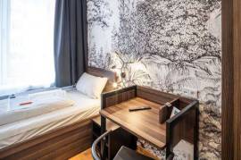 Black & White (No Kitchen)