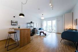 Newly built apartment with balcony and view of the skyline, centrally located near the Main