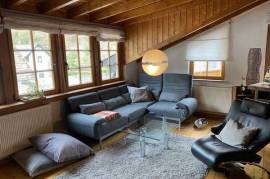 Fantastic, large & fashionable apartment in the green with balcony