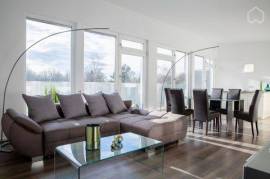 Perfect and modern Penthouse flat in the south of Munich with mountain view