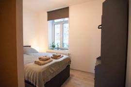 Qonroom App 1 | Netflix | Kitchen | Comfy Place