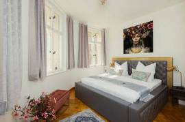 Exclusive, historic 2-room apartment in Zeitz