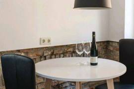 Furnished old town house for sole use with cathedral view & garage