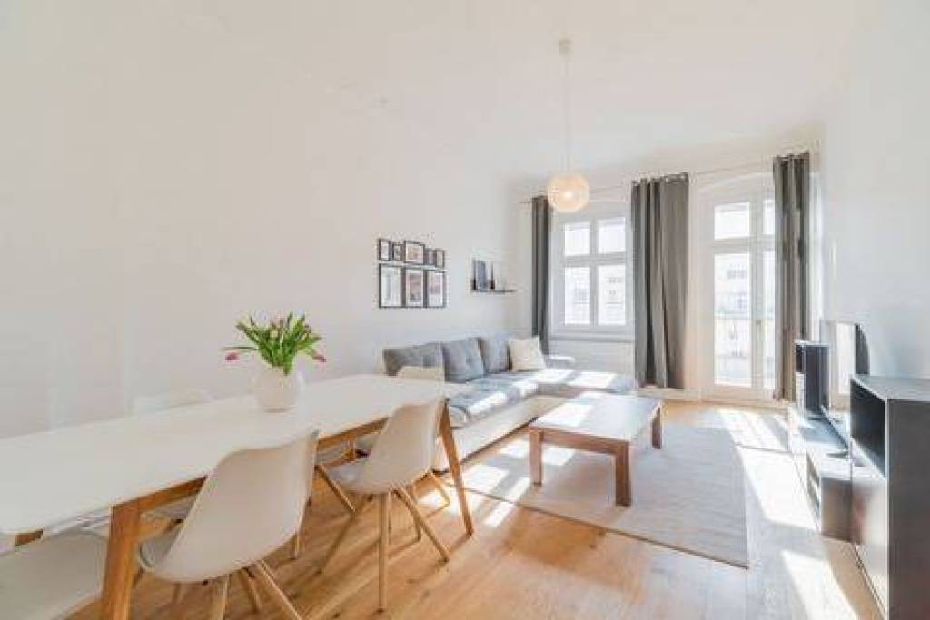 Spacious one bedroom apartment in Friedrichshain Berlin