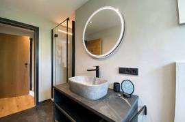 Modern & pretty flat in the heart of town