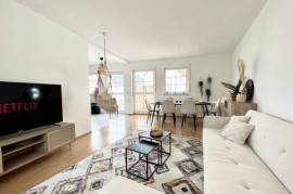 Cozy-Livings / subway / much space / balcony / parking space