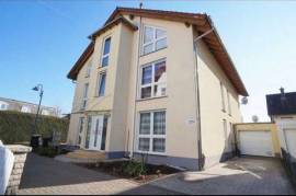 Wonderful & bright Penthouse in Hochheim