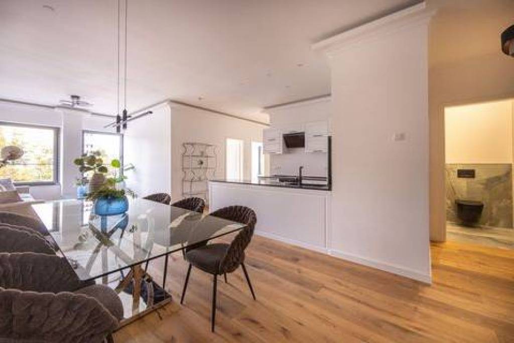 Great & quiet high-class-apartment with nice neighbours