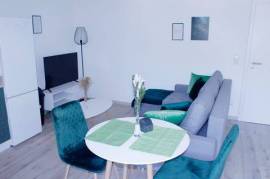 Cozy Upper Floor Apartment - Fully Furnished and Equipped! located (Bühl)