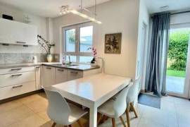 Fantastic apartment on the park island