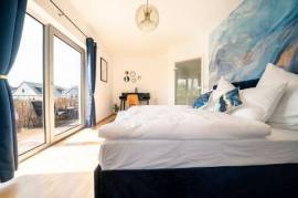 Penthouse-Suite near University