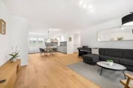 NEW BUILDING 2023: Very luxurious and huge apartment with a GIANT GARDEN
