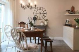 Flauschig und schön: Großzügige 2-Raum-Wohnung mit eigenem Eingang und Terrasse