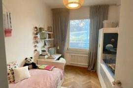 Family dream in Neuehrenfeld: Renovated old building with garden, sauna and home office