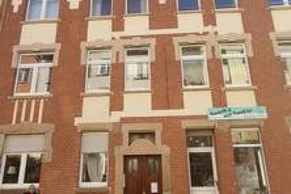 New furnished cosy apartment near university / cathedral place