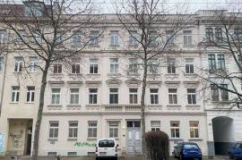 Brilliant Plagwitz location, 2BR, Newly furbed!