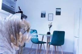 Cozy Attic Floor Apartment - Fully Furnished and Equipped! located (Bühl)