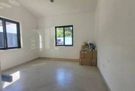 NEW OCEANSIDE 4 BEDROOM VILLA