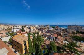 Investment: Duplex penthouse with sea views over the rooftops of Palma and huge terrace in El Terreno