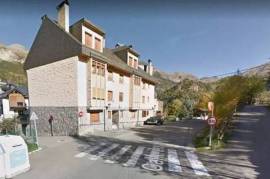 Stunning 2 Bed Ski Apartment For Sale in Panticosa Huesca Spain