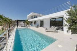 Exclusieve Designvilla aan de Golfbaan van Valle del Este