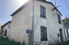 €186170 - Beautiful Detached Property With Independant Apartment