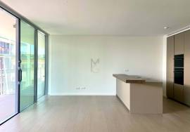 2-beds apartment, for rent next to the Tagus River