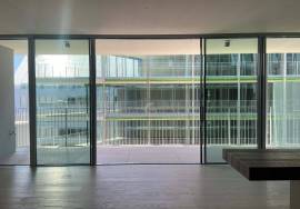 2-beds apartment, for rent next to the Tagus River