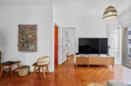 Completely Renovated 4 Bedroom Apartment in Portimão
