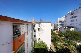 Completely Renovated 4 Bedroom Apartment in Portimão