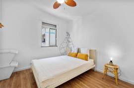 Completely Renovated 4 Bedroom Apartment in Portimão