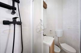 Completely Renovated 4 Bedroom Apartment in Portimão