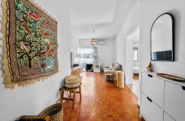Completely Renovated 4 Bedroom Apartment in Portimão