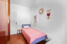 Completely Renovated 4 Bedroom Apartment in Portimão