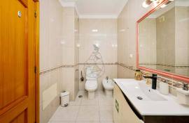 1 bedroom apartment with garage in the heart of Praia da Rocha